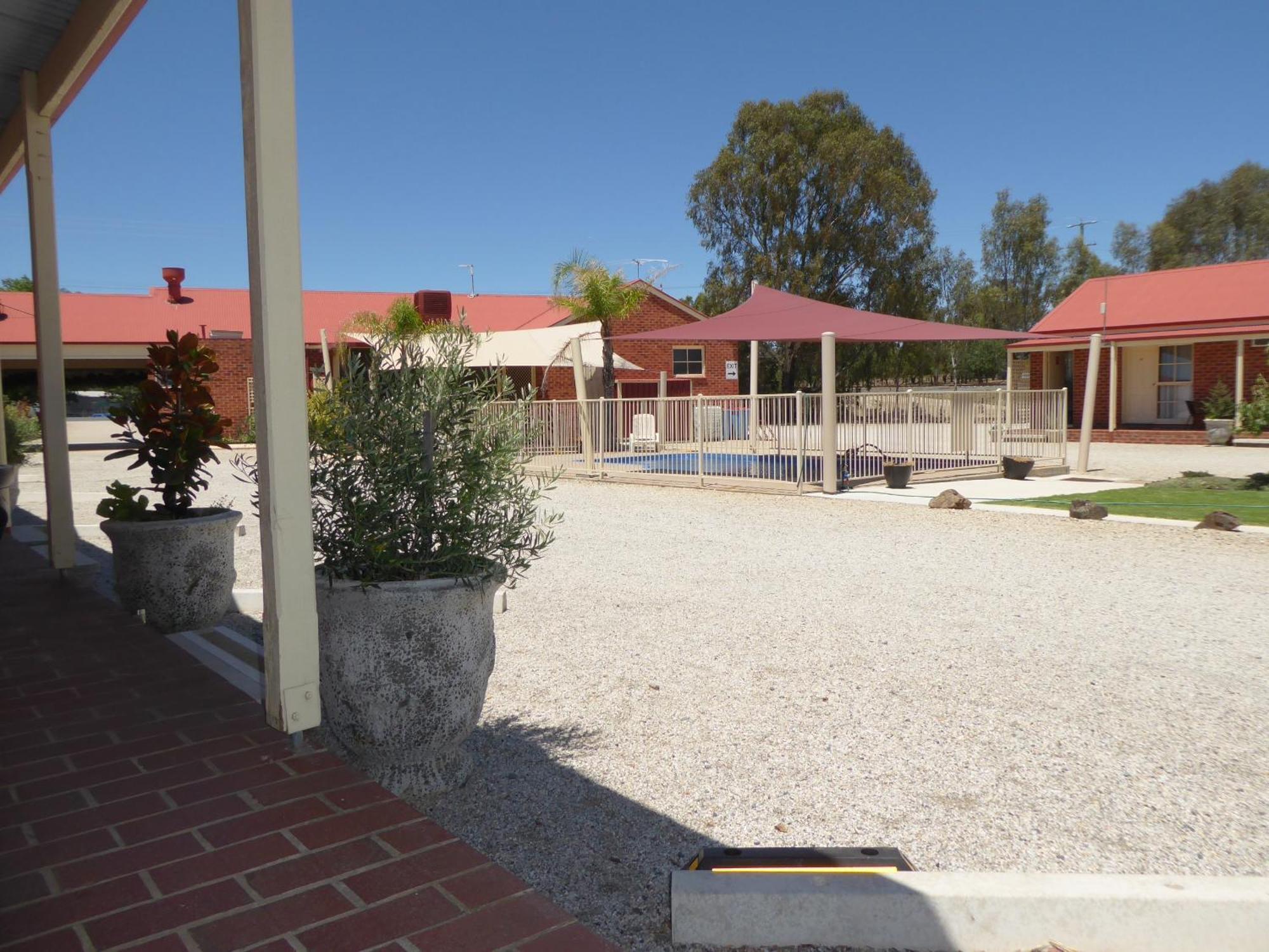 The Lydoun Motel Chiltern Екстериор снимка